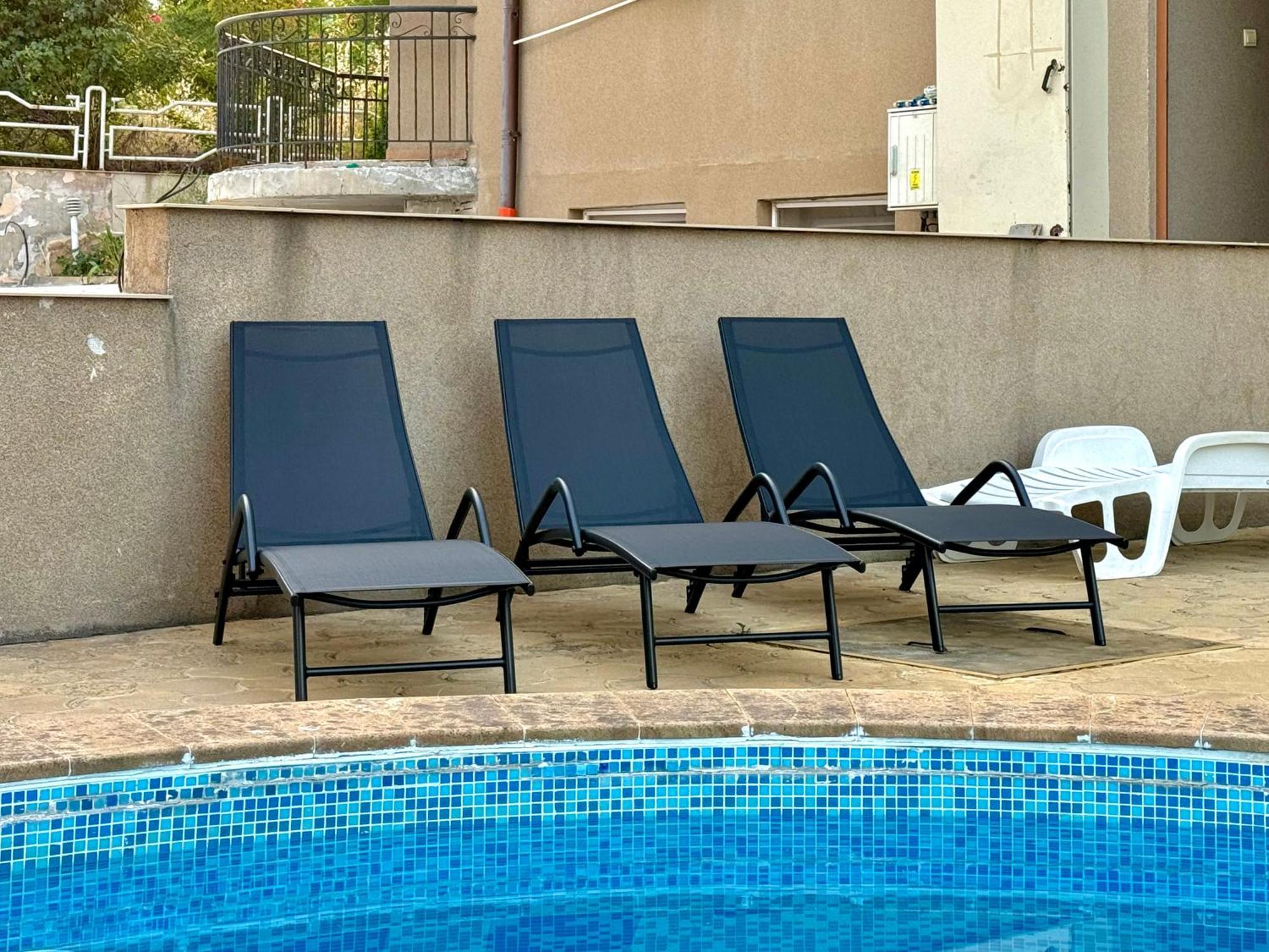 Beachfront Havana Szveti Vlasz Kültér fotó